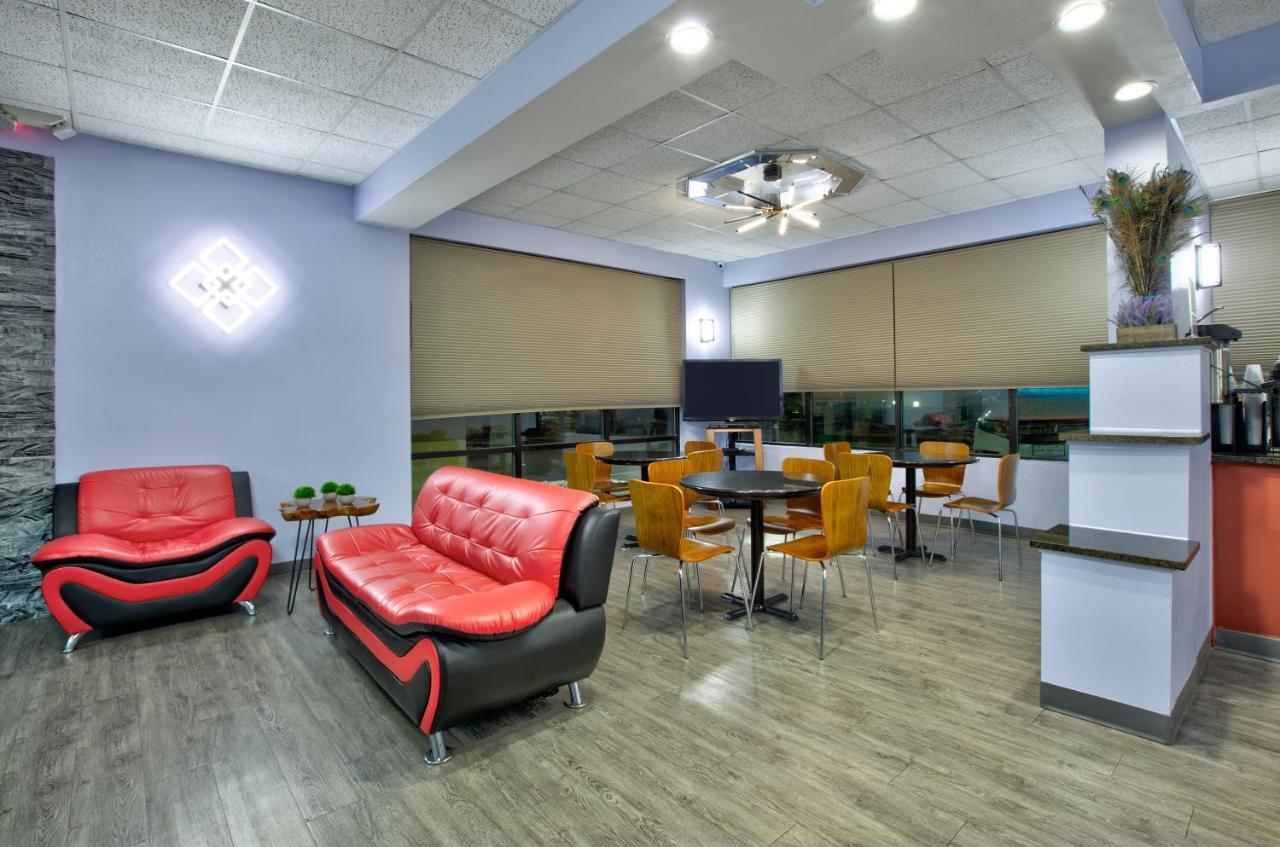 Super 8 By Wyndham Mobile/Tillmans Corner Exterior foto